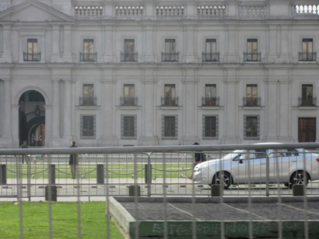 Departamento Paseo Bulnes Metro La Moneda Apartment Santiago Exterior photo