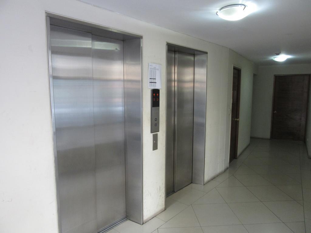 Departamento Paseo Bulnes Metro La Moneda Apartment Santiago Exterior photo